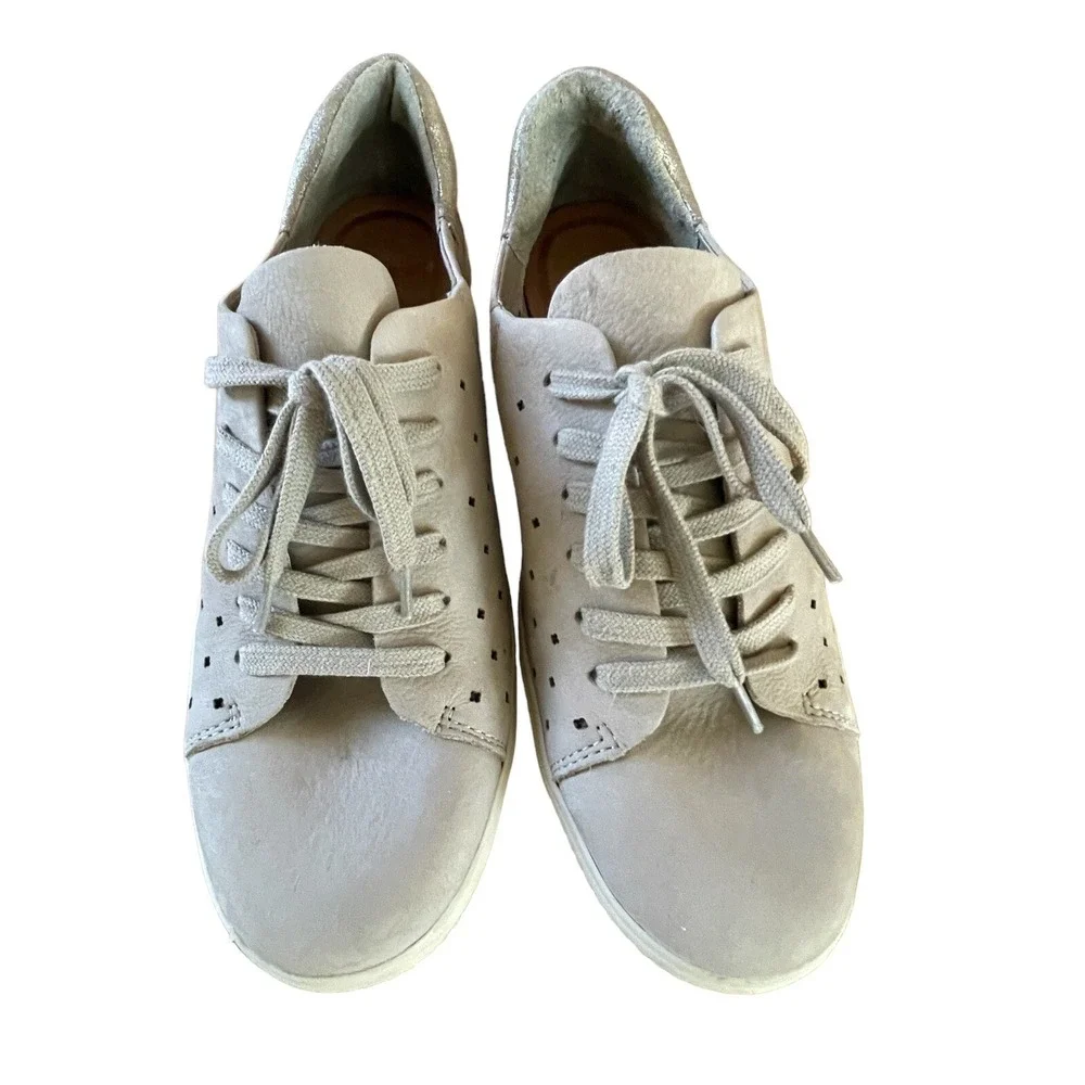 NURTURE WOMEN'S GRAY BEIGE LEATHER‎ LASER CUT LACE UP SNEAKERS SIZE 10 GUC